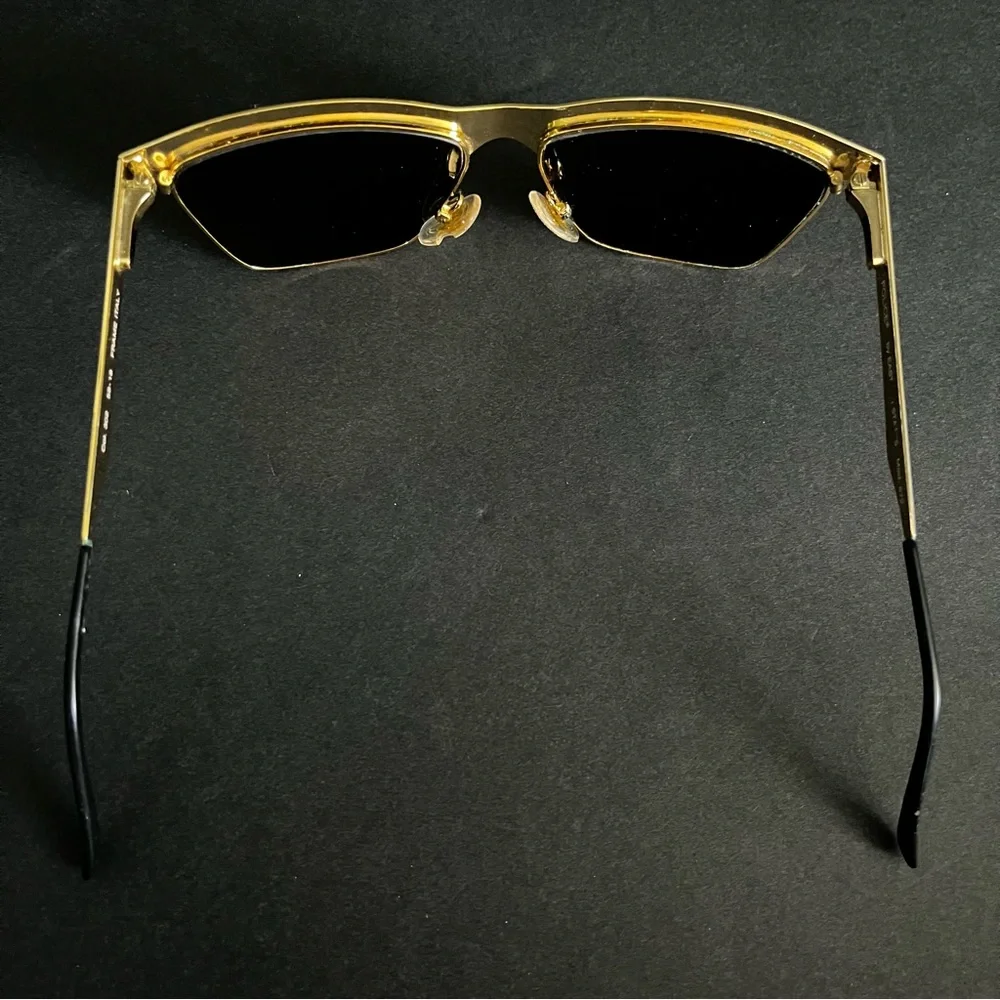Police Eastern States Sunglasses Mod 672 Italy - AS IS
